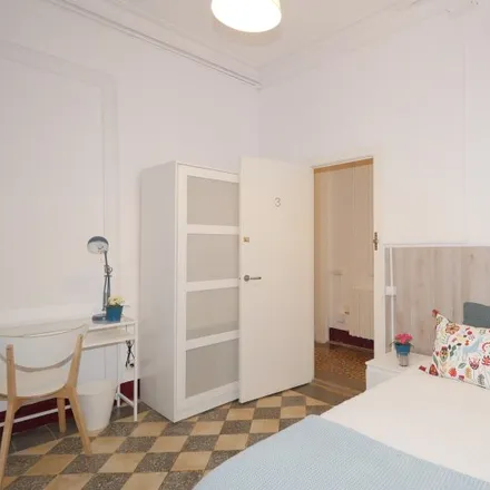 Rent this 5 bed room on Sant Jaume in Carrer del Beat Simó, 08001 Barcelona