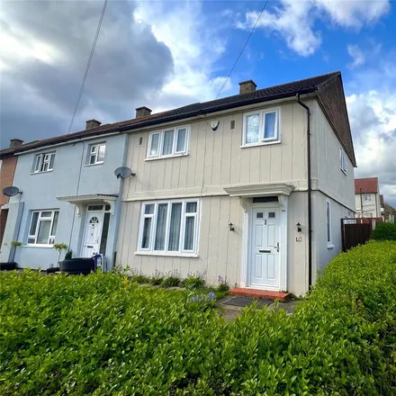 Rent this 3 bed house on Tarnworth Road in London, RM3 9UP