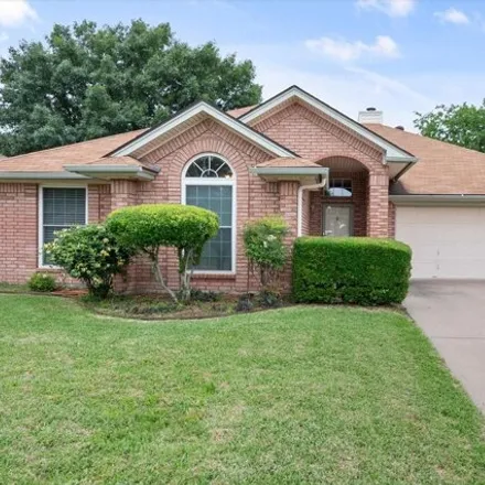 Buy this 3 bed house on 6606 Stetter Drive in Arlington, TX 76001
