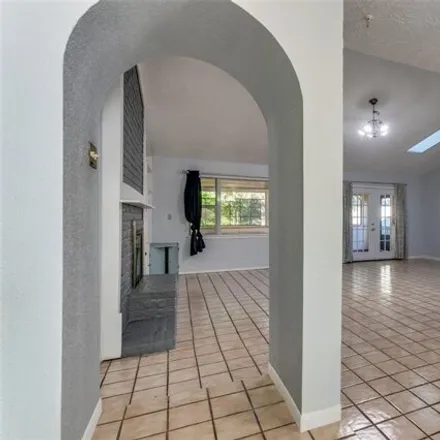 Image 5 - 16546 Barcelona Drive, Friendswood, TX 77546, USA - House for sale
