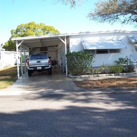 Rent this studio apartment on Willow Avenue in Largo, FL 33771