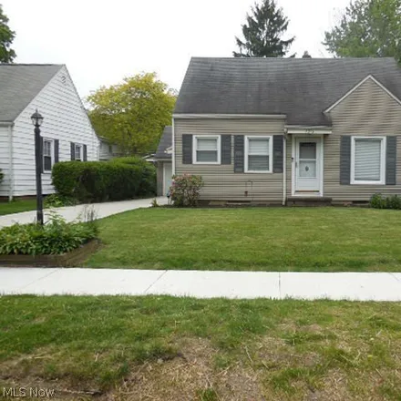 Buy this 3 bed house on 2314 26th Street in Cuyahoga Falls, OH 44223