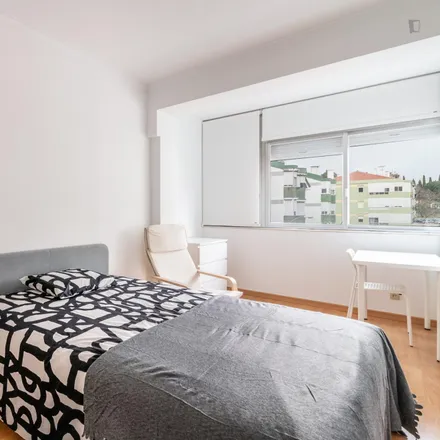 Rent this 5 bed room on Largo Alberto Sampaio in Linda-a-Velha, Portugal