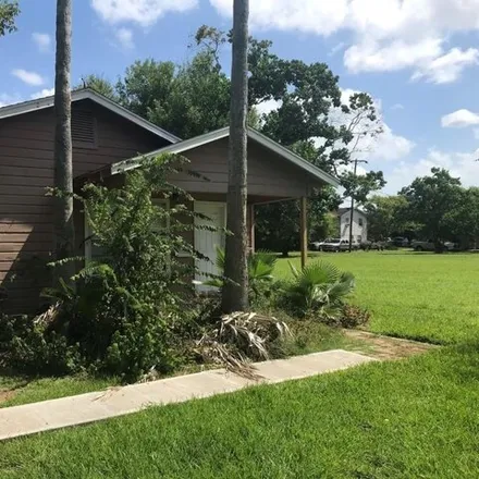 Buy this 4 bed house on 680 West 6th Street in Freeport, TX 77541
