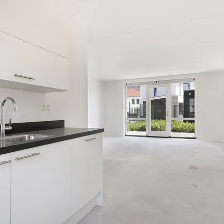 Rent this 3 bed apartment on Kamperfoeliedreef 36 in 3845 KR Harderwijk, Netherlands
