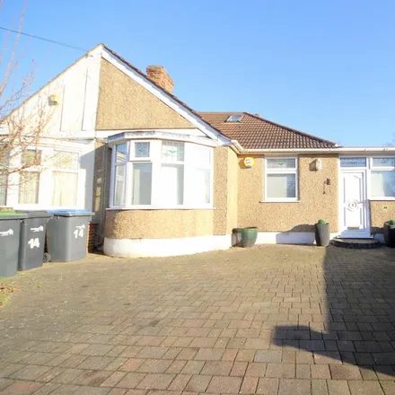 Rent this 4 bed house on 10 Galliard Road in London, N9 7NG