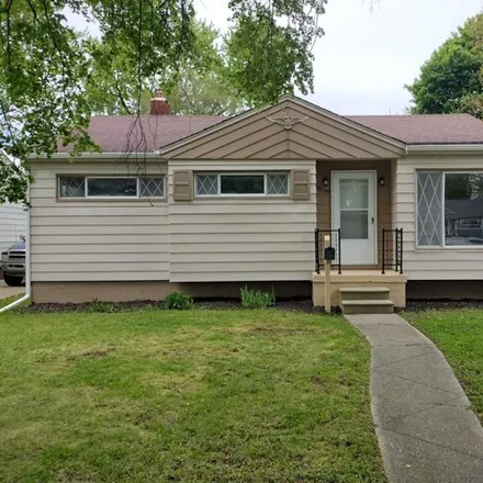 Buy this 3 bed house on 3709 Whittier St in Flint, Michigan