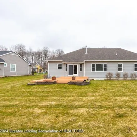 Image 2 - 4325 Chancellor Drive, Hidden Lake Estates, Watertown Charter Township, MI 48820, USA - House for sale