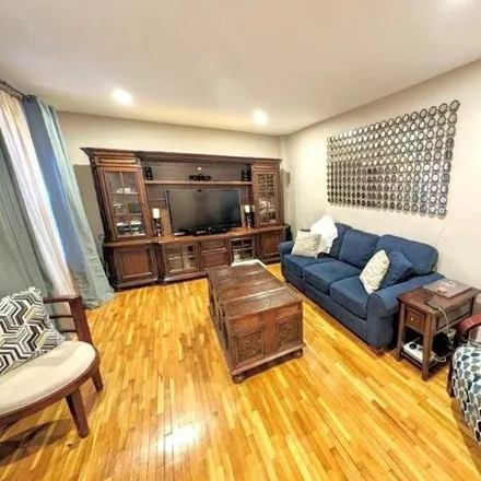 Image 3 - 2212 Plumb 1st Street, New York, NY 11229, USA - Apartment for sale