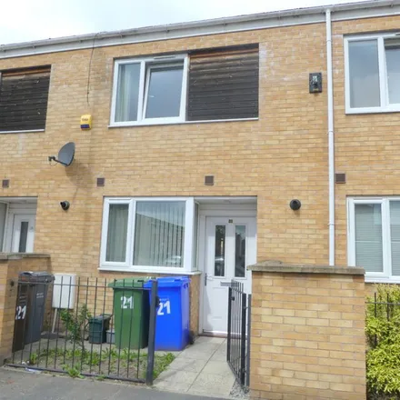 Rent this 2 bed townhouse on Beckhampton Close in Brunswick, Manchester