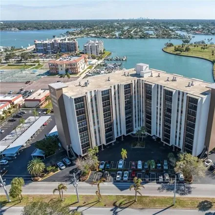 Buy this 1 bed condo on 10301 Paradise Boulevard in Treasure Island, Pinellas County