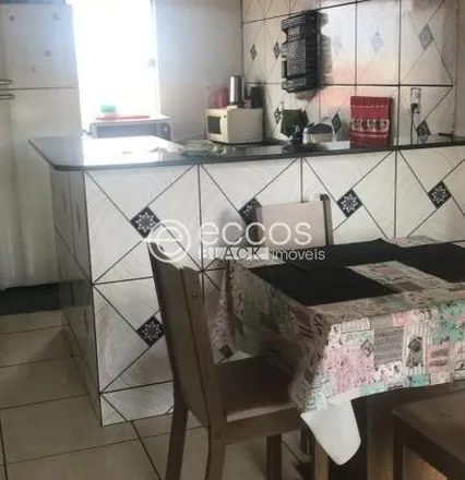 Buy this 2 bed house on Rua Diocesano in Laranjeiras, Uberlândia - MG