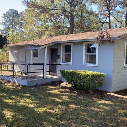 Image 2 - 304 Nancy Street, Adel, GA 31620, USA - House for sale