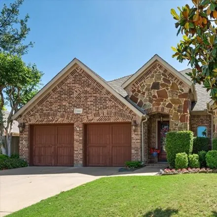 Buy this 3 bed house on 1830 Lakes Edge Boulevard in Mansfield, TX 76063