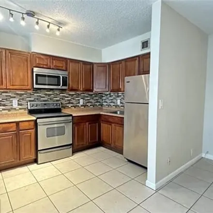 Image 1 - Windsor Court, Fort Lauderdale, FL 33304, USA - Condo for rent