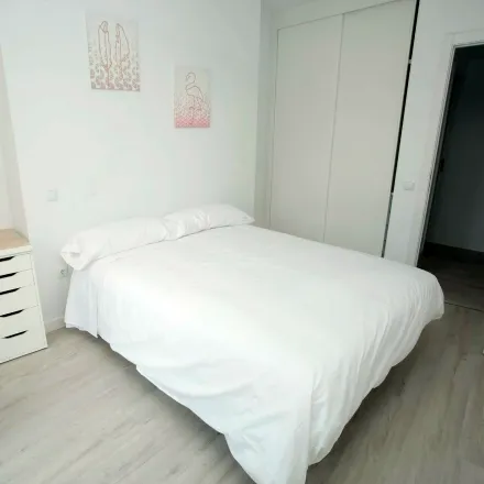 Rent this studio room on Madrid in Hostal Alicante, Calle del Arenal