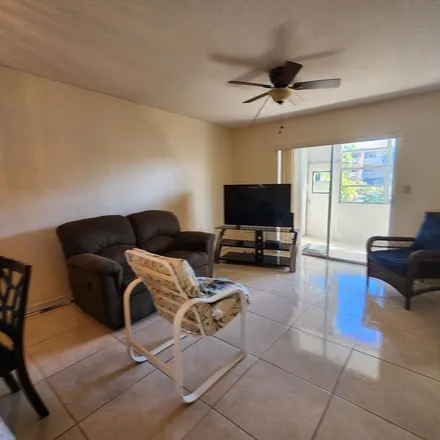 Image 3 - 2901 Lorene Drive, Palm Springs, FL 33461, USA - Apartment for rent