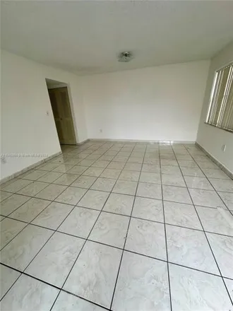 Image 4 - 2582 West 56th Street, Hialeah, FL 33016, USA - House for rent