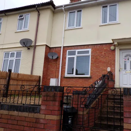 Rent this 3 bed townhouse on 50 Gloucester Road in Hamp, Bridgwater