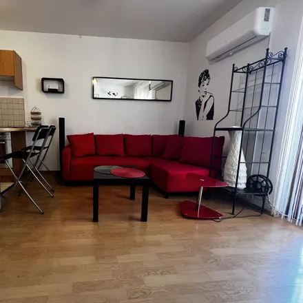 Image 9 - Rossini cravatte & Arszlan mens fashion, Budapest, Lenhossék utca 3, 1096, Hungary - Apartment for rent