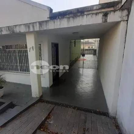 Buy this 2 bed house on Rua Jaguara in Campestre, Santo André - SP