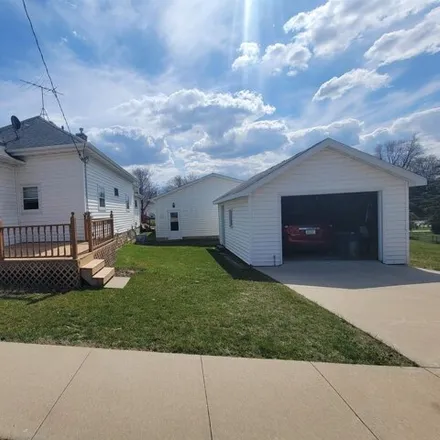 Buy this 3 bed house on 203 West Plum Street in West Union, IA 52175
