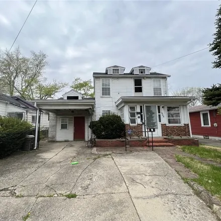 Buy this 2 bed house on 605 Fleetfoot Street in Dayton, OH 45417
