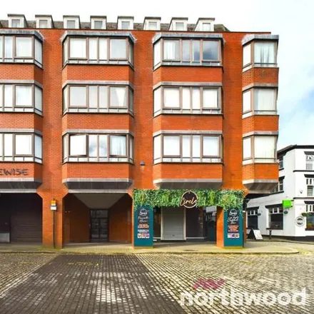 Image 1 - Madisons Lounge, Chancery Lane, Bolton, BL1 1AT, United Kingdom - Apartment for sale