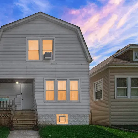 Image 2 - 5717 West Giddings Street, Chicago, IL 60630, USA - Duplex for sale