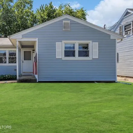 Rent this 2 bed house on 159 Marcellus Avenue in Manasquan, Monmouth County