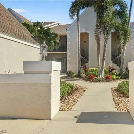 Image 1 - 16381 Kelly Woods Drive, Royal Point at Majestic Palms, Iona, FL 33908, USA - Condo for sale