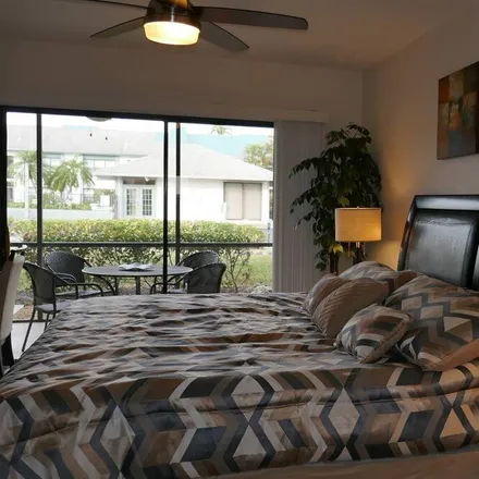 Rent this 2 bed condo on Fort Myers