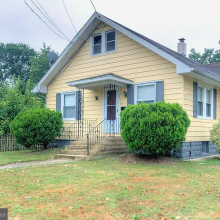 Buy this 2 bed house on 54 North Packard Street in Hammonton, NJ 08037