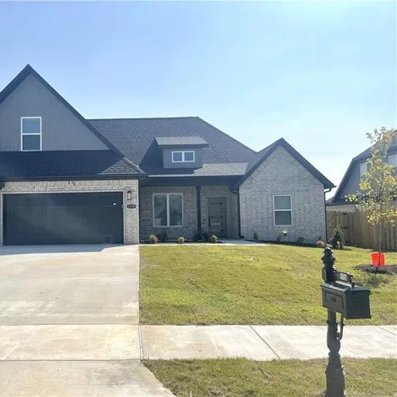 Buy this 4 bed house on 27 Glenbrook Avenue in Bentonville, AR 72712