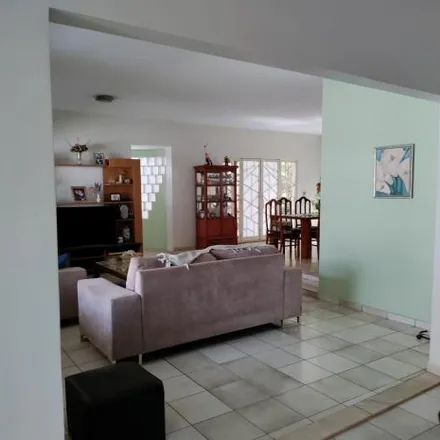 Buy this 4 bed house on Rua Coronel Ernesto Rodrigues da Cunha in Jardim Karaíba, Uberlândia - MG