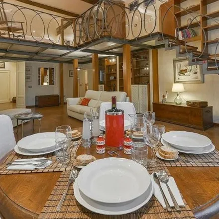 Rent this 1 bed apartment on Via dei Fossi in 33 R, 50123 Florence FI