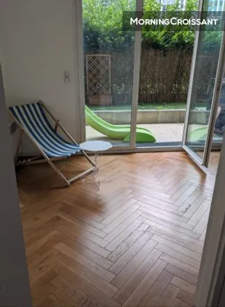 Rent this 2 bed apartment on Bois-Colombes