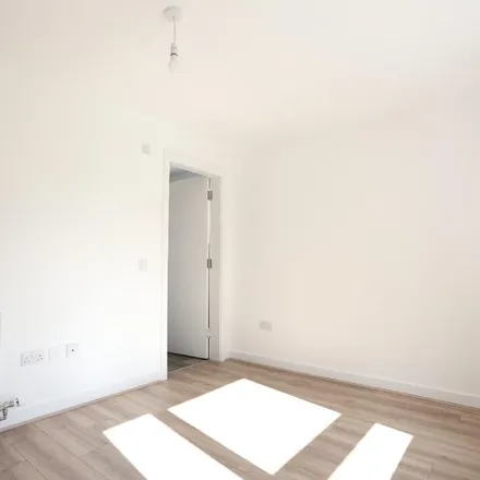 Image 7 - 19 Shrubhill Walk, City of Edinburgh, EH7 4RB, United Kingdom - Apartment for rent