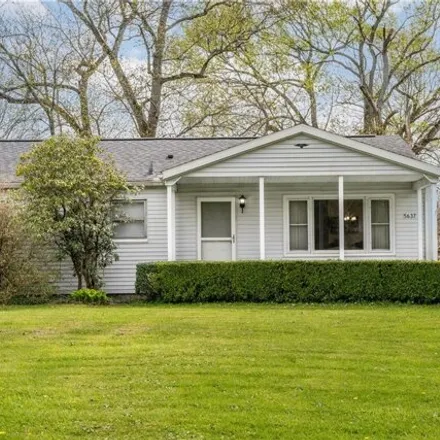 Image 1 - 2879 Delhi Drive, New Franklin, OH 44216, USA - House for sale