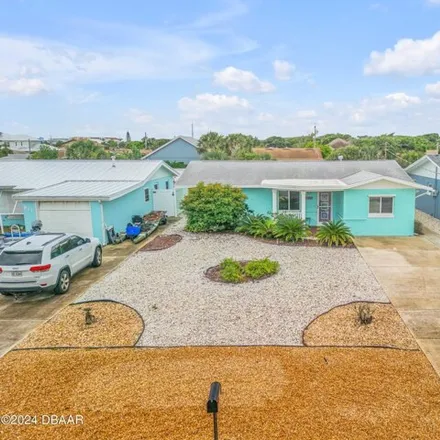 Buy this 3 bed house on 831 16th Avenue in New Smyrna Beach, FL 32169