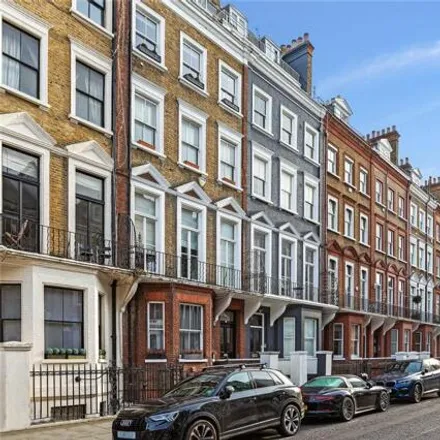 Image 2 - 34 Roland Gardens, London, SW7 3RW, United Kingdom - Loft for sale