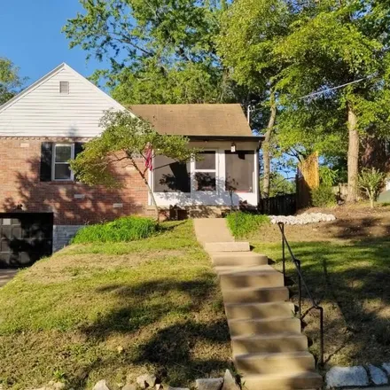 Rent this 2 bed house on 201 College Avenue in Webster Groves, MO 63119