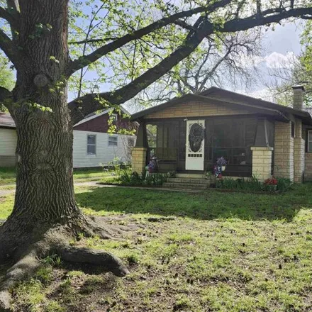 Buy this 2 bed house on 1339 North 2nd Street in Arkansas City, KS 67005