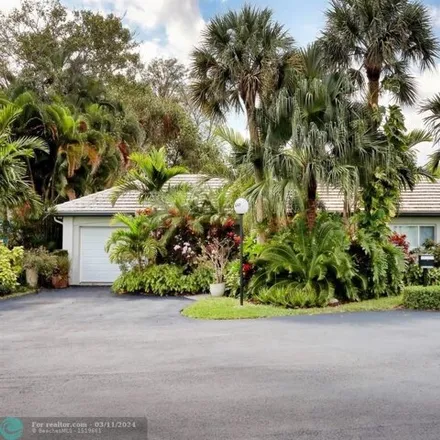 Buy this 3 bed house on 1130 West Cypress Drive in Pompano Beach, FL 33069