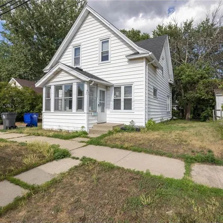 Buy this 3 bed house on 539 North Syndicate Street in Saint Paul, MN 55104