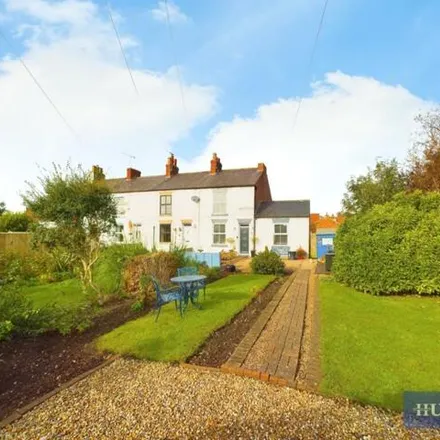 Image 1 - Finley Cottages, Sewerby, YO15 1ES, United Kingdom - Townhouse for sale