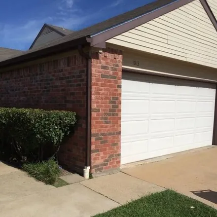 Rent this 2 bed house on 1001 Weston Drive in Centerville, Garland
