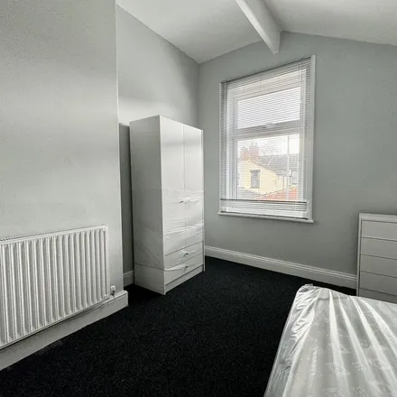 Image 6 - Wellesley Road, Middlesbrough, TS4 2DB, United Kingdom - Room for rent