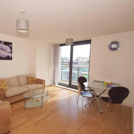 Rent this 2 bed apartment on Leeds Conservatoire Library in St. Peter's Square, Leeds