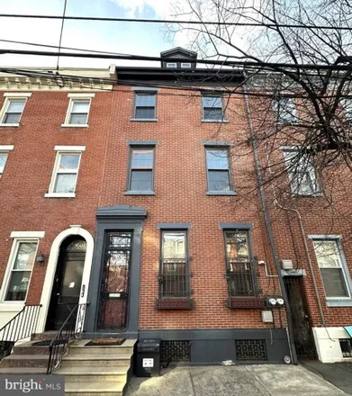Rent this 4 bed house on 962 North 5th Street in Philadelphia, PA 19123
